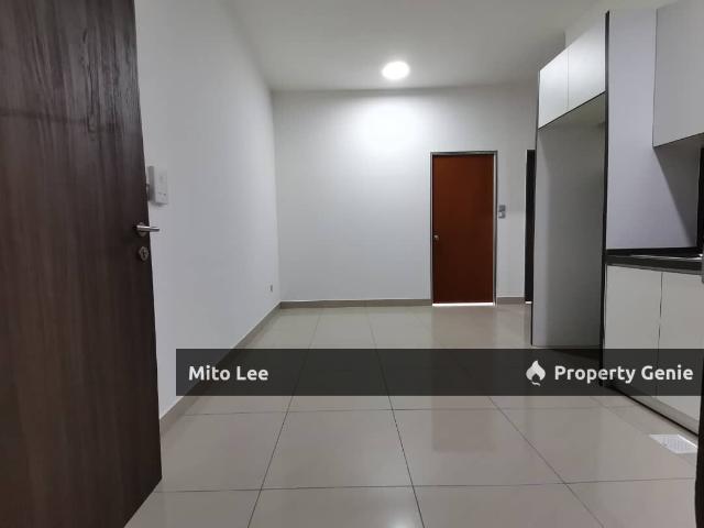 Larkin Service Apartment For Rent !