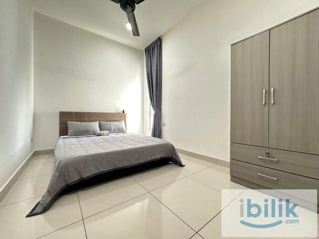 Larkin SKS Habitat Condo Fully Furnished Medium Room for Rent