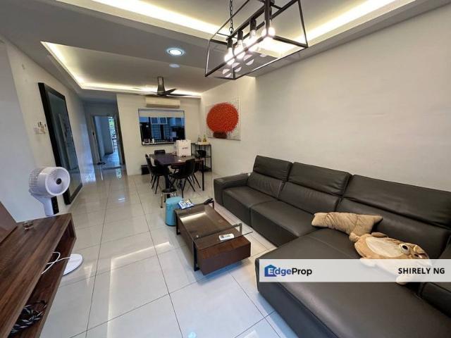 Larkin Residence