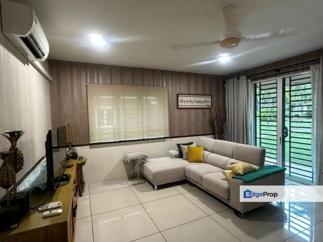 Larkin Residence