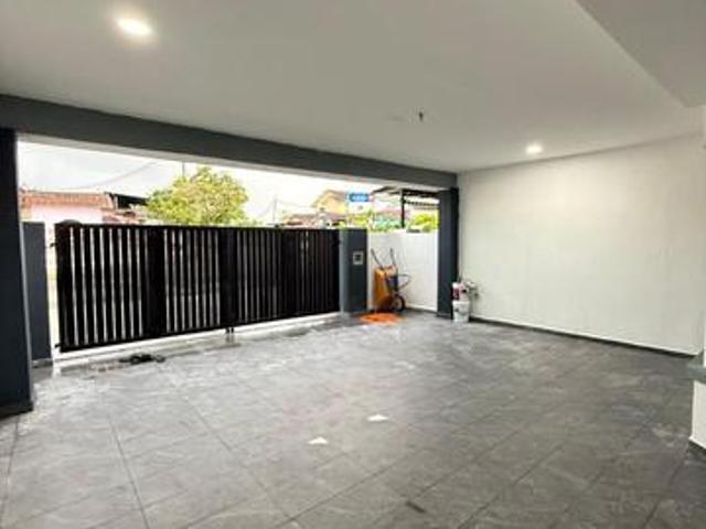 Larkin tampoi