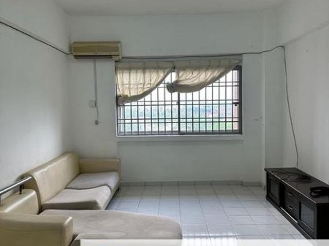 Larkin Utama