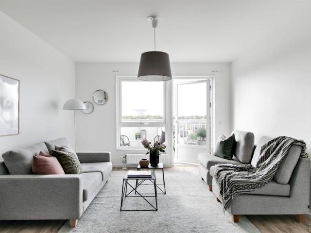 Larmvägen 15