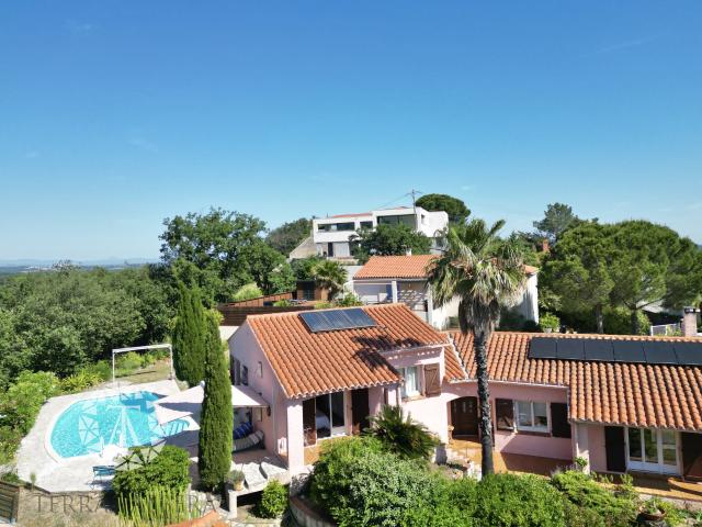 Laroque des Albères Belle villa avec piscine vue sur les Albères