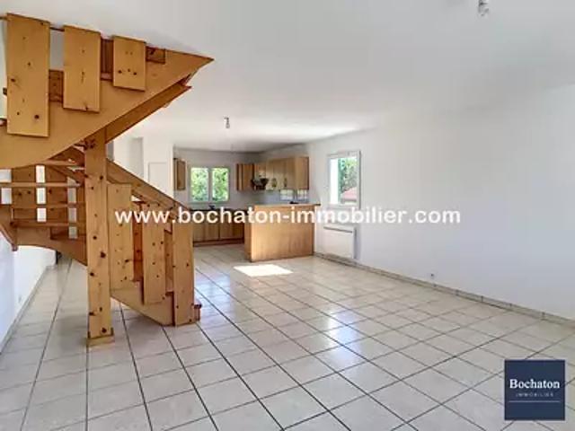 Larringes 74500 Location appartement 3 pièces t3 au dernier étage cave