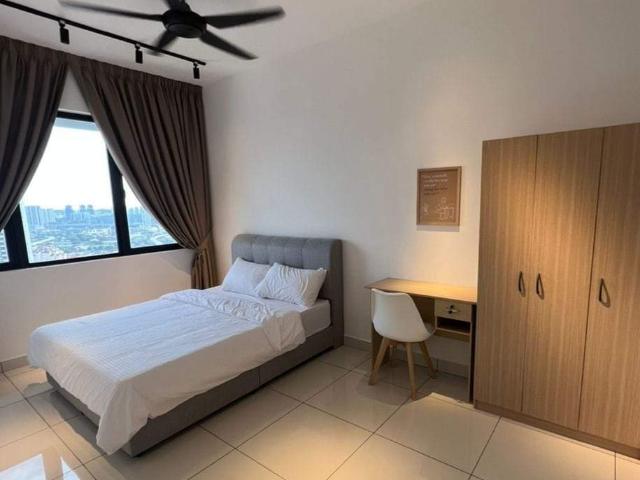 Last Female Unit Master Room Fully Furnished Just Bring Luggage Sentul Point Suites