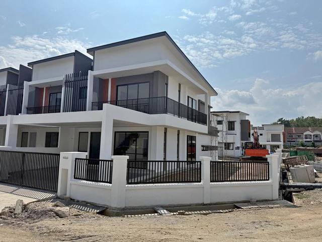 Last Few Unit LPPSA Exclusive Corner Lot Monthly 18K Near Masjid