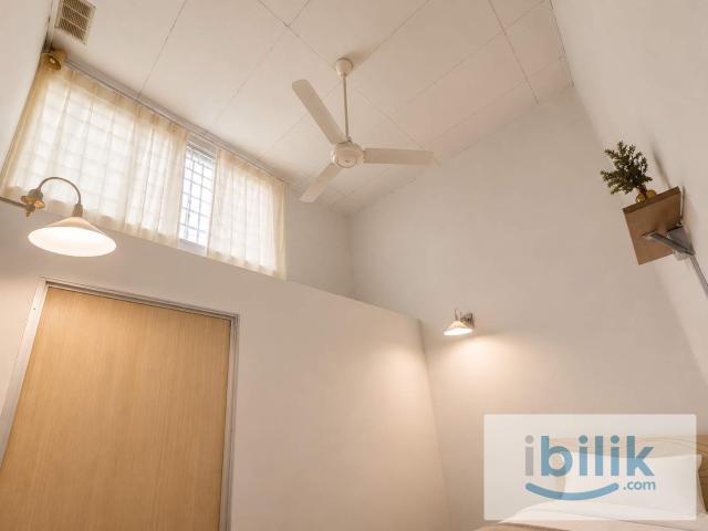 LAST Shorterm High ceiling room no AC @ only 10m walk to MRT 1Utama PJ, Damansara, Uptown, SS2, Tropicana, Sunway