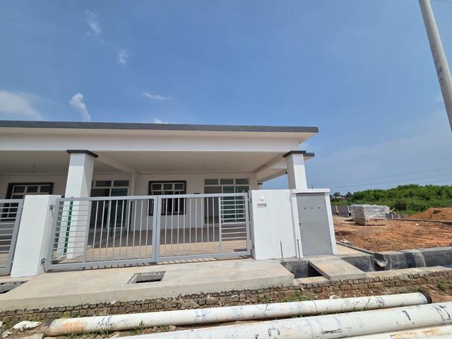 Last Unit Corner Teres Setingkat Malim Jaya Balai Panjang