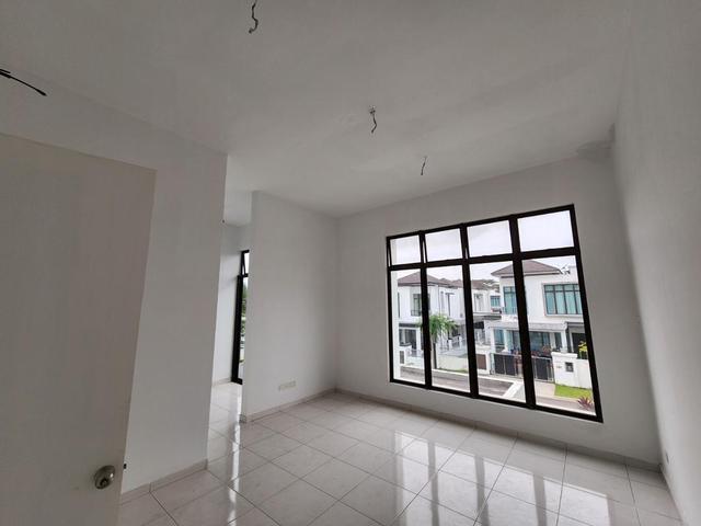 LAST UNIT BIG Cluster House 35x70 ECO TROPICS Kota Masai PGudang