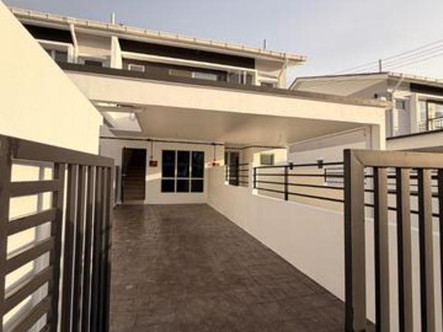 Last 2 24x65 Seremban Sikamat TownhouseFull Loan Ready Move In