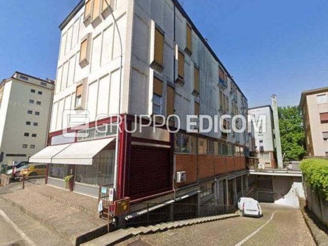 Lastrico solare in vendita a Cassano d'Adda Rif. 4549539