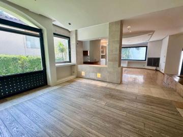 LAS AGUILAS VENTA RESIDENCIA EN CONDOMINIO DE LUJO