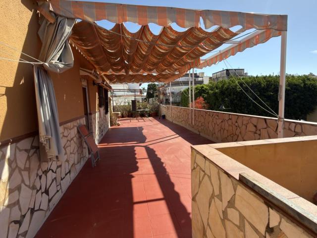 Las Lagunas Duplex 4 Dormitorios, Solarium
