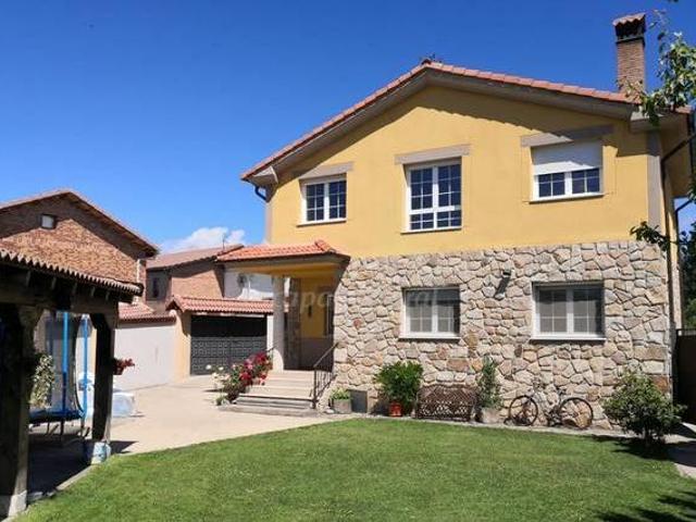 Las Riendas Casa Rural