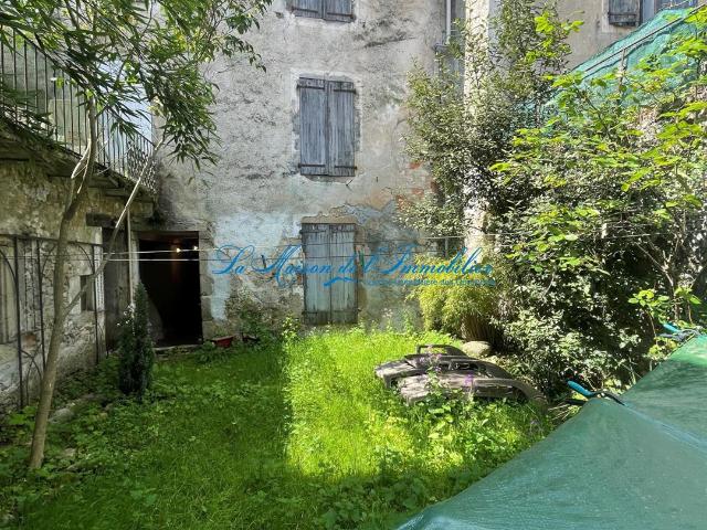 Lasalle, maison de village en pierres avec jardin et terrass. 120m² Lasalle