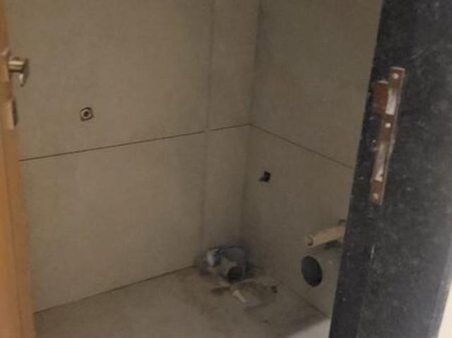 Lashkaria Indrasukh Commercial Showroom 563 Sq. Ft. in Andheri West Mumbai Listing ID: #9784