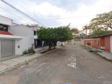 LASM18 Casa en Venta en Privada Arboledas – Ideal para Familias Grandes