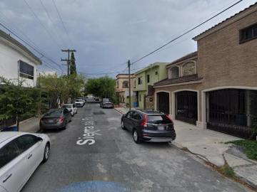 LASM31 Casa en Venta en Colonia Las Puentes – Amplia y en Excelente Estado