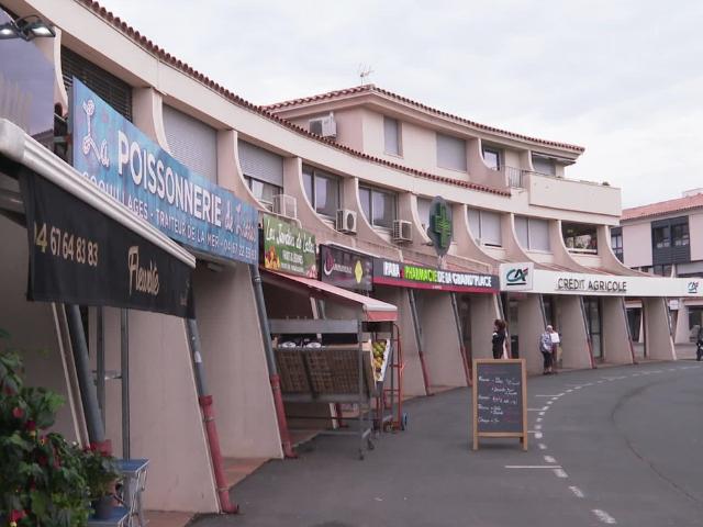 LATTES CENTRE PLACE ARAGON LOCAL COMMERCIAL 120 m2 PREMIERE LIGNE VISIBILITE PARFAITE