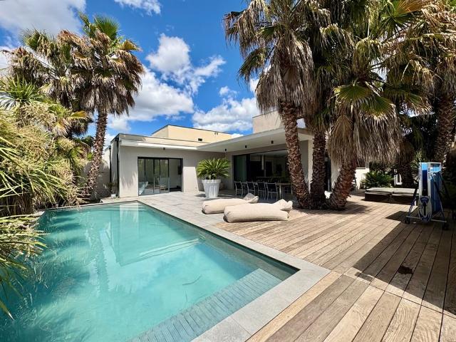 Lattes Villa contemporaine avec piscine et jacuzzi 182m² Lattes