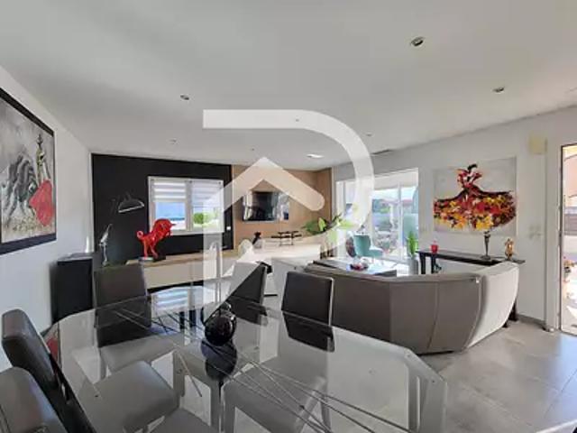 Latour Bas Elne 66200 Achat / Vente maison 4 pièces t4 au dernier étage piscine