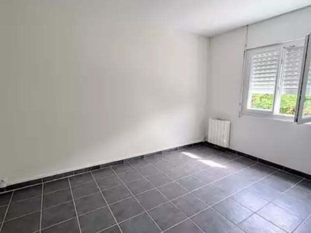 Latresne 33360 Achat / Vente divers 2 pièces