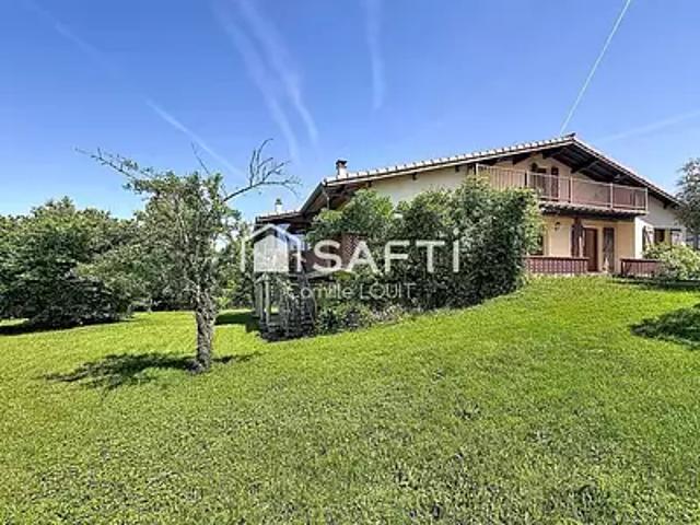Latresne 33360 Achat / Vente maison 8 pièces t8 balcon parking