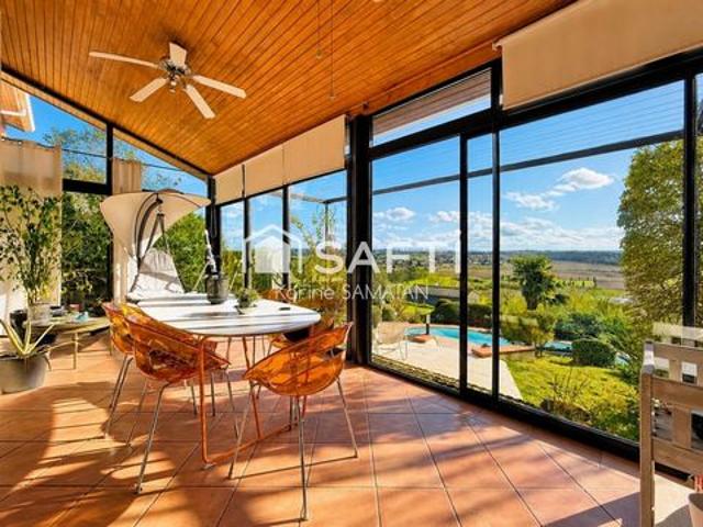Lauzerville Villa contemporaine T8 322m² avec revenu locatif Vue Pyrénées Piscine