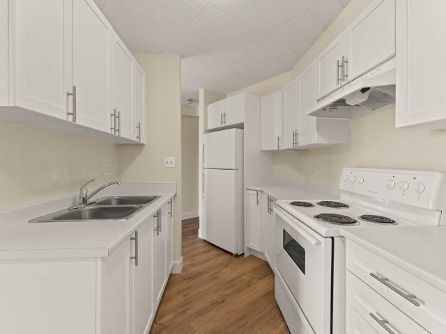 Lauzon Tower Apartments 2 Bedroom Apartment for Rent at 1330 Lauzon Rd, Windsor, ON N8S 4P6 Riverside