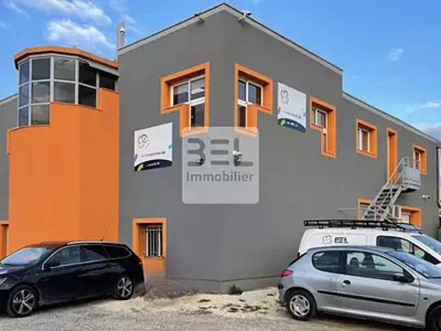 Laudun l'Ardoise 30290 Location divers 15 pièces