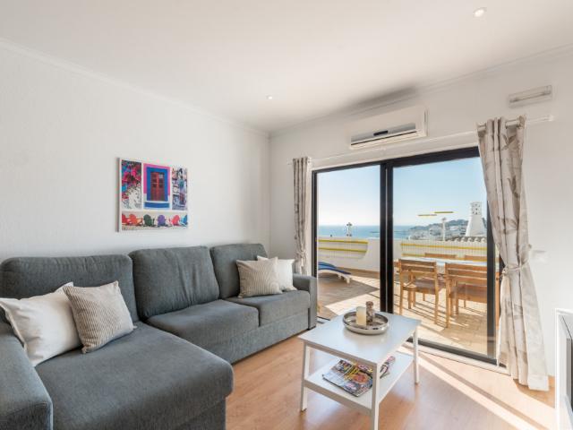 Laurent Apartment beach and city center