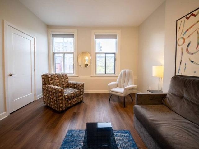 Laurier Avenue East