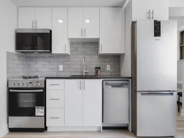 Laurier Avenue East