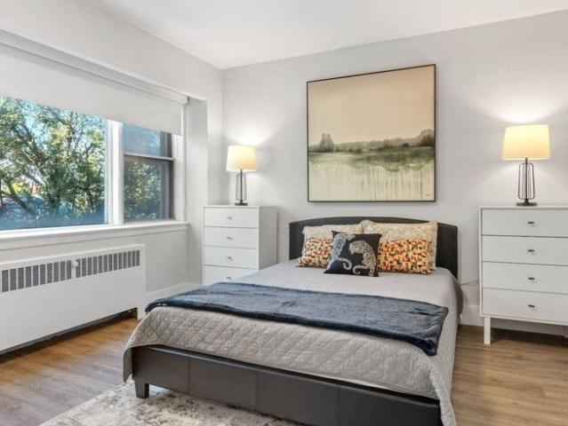 Laurier Avenue East