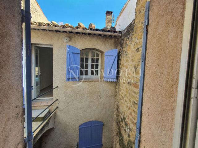 Ensemble immobilier avec garage et cave Lauris 84 30mn Aix en Pce