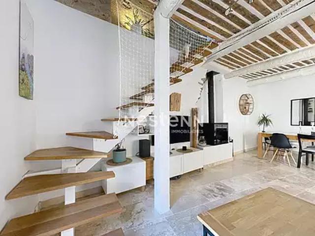 Lauris 84360 Achat / Vente maison 5 pièces t5 au dernier étage terrasse