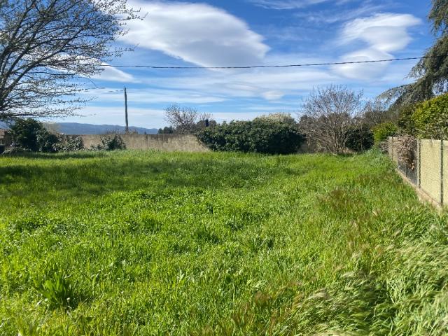 Lauris Vente Terrain 84