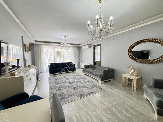 Lav Gayrimenkul'den Cennetayağı Anacadde Üzeri Satılık 3+1 Daire