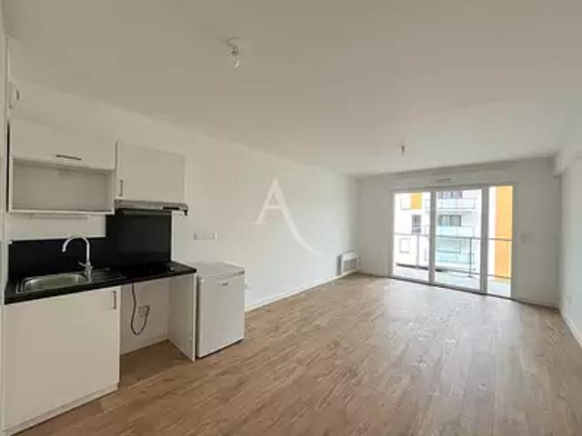 Laval 53000 Location appartement 2 pièces t2 cave parking