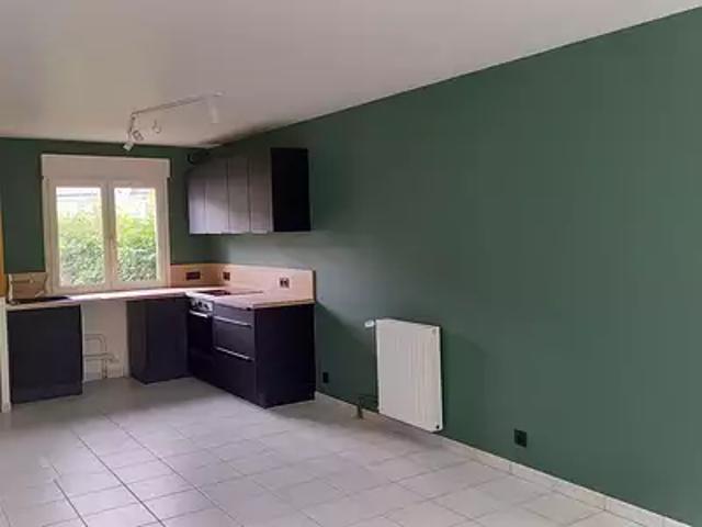 Laval 53000 Location maison 4 pièces t4 au dernier étage terrasse