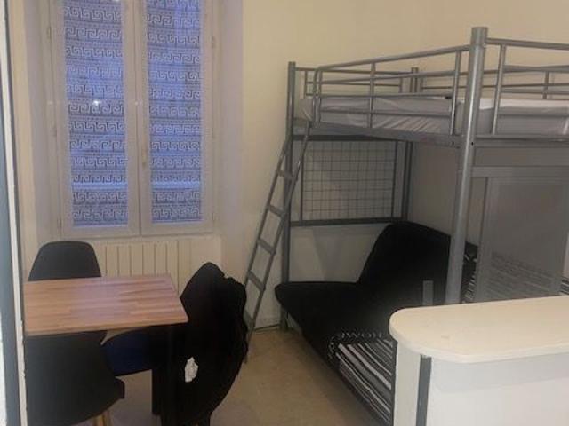 Laval Location Appartement 53