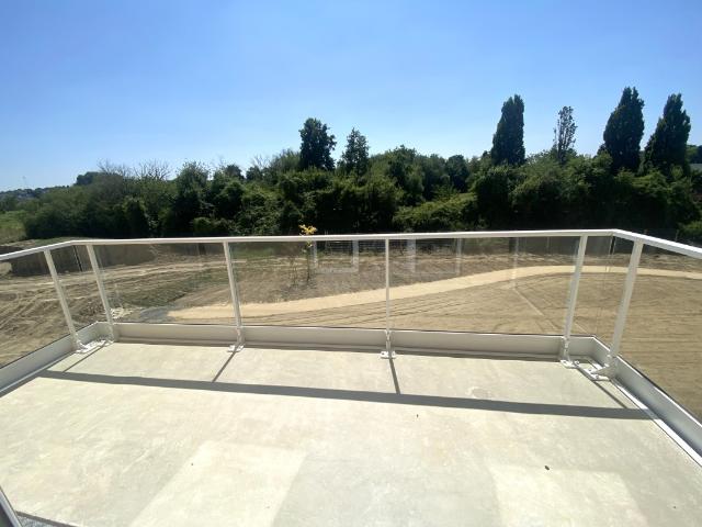 Laval Location Appartement 53