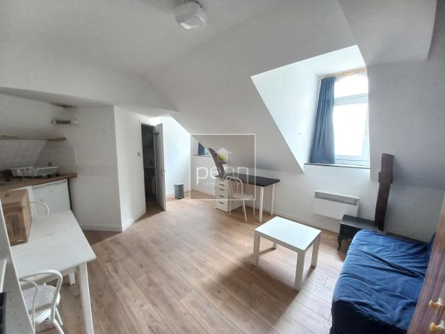 LAVAL Studio meuble 15.7 m2