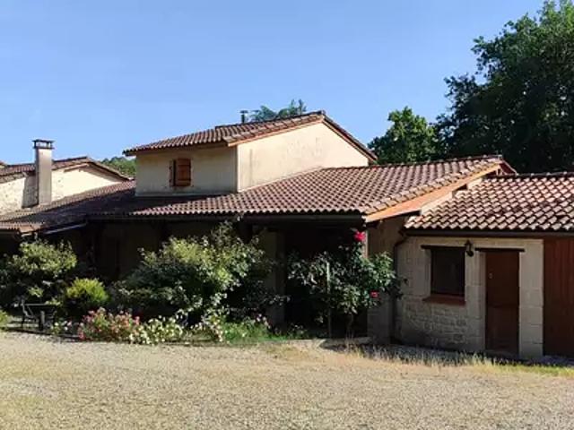 Lavardac 47230 Achat / Vente maison 15 pièces t15 parking