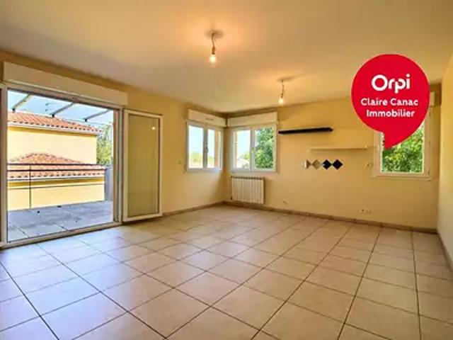 Lavaur 81500 Location appartement 3 pièces t3 balcon