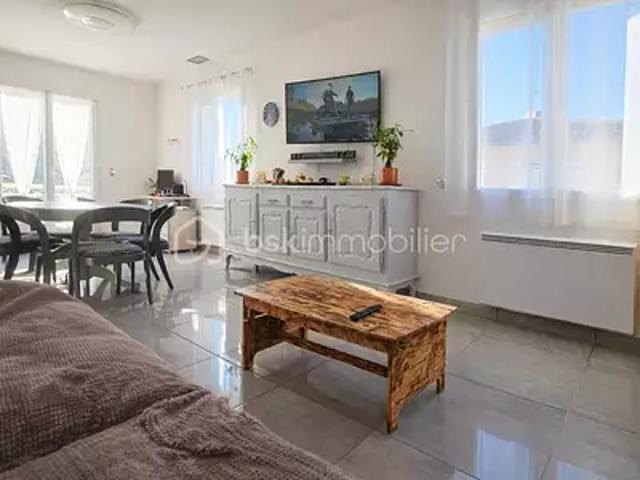 Lavelanet 09300 Achat / Vente maison 5 pièces t5 terrasse cave