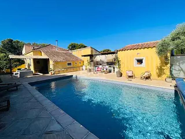 Lavéra 13117 Achat / Vente maison 4 pièces t4 au dernier étage terrasse