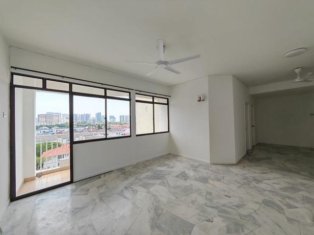 Lavinia Apartment Bayan Lepas Low density Worth buy unit 1100sf