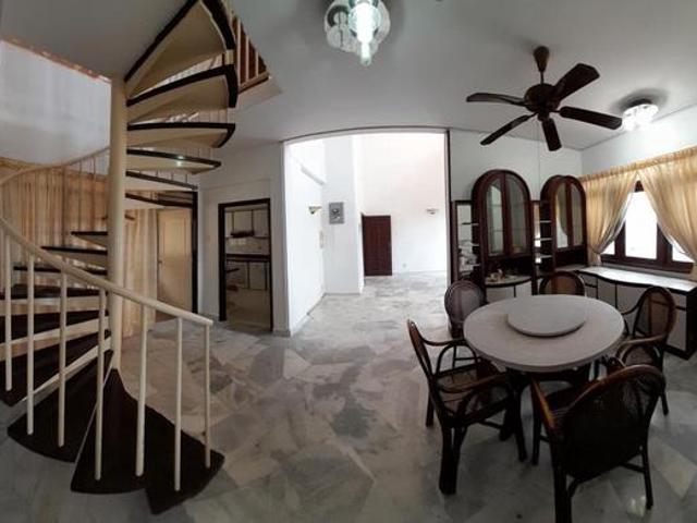 Lavinia Penthouse Nice Unit Good Condition